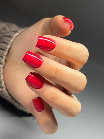 Classic Red - Gelinis lakas 12ml